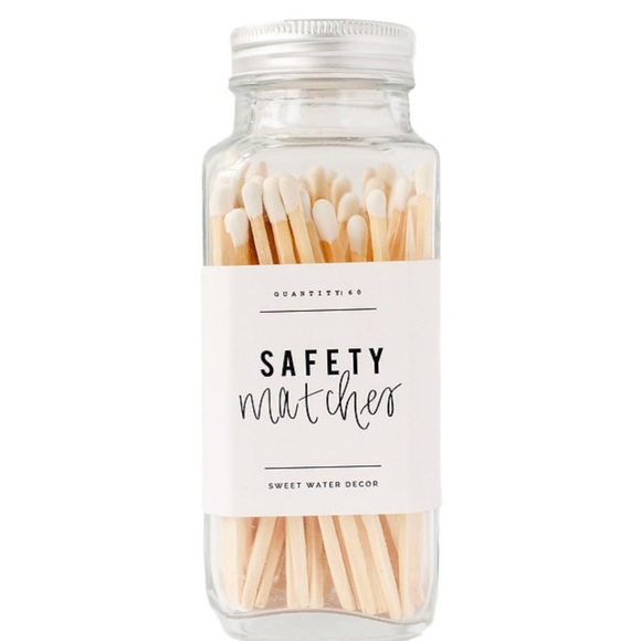 🔥 OVERSIZED SAFETY MATCHES 🔥 IN CUTE GLASS JAR BRAND NEW IN BOX - Picture 2 of 5